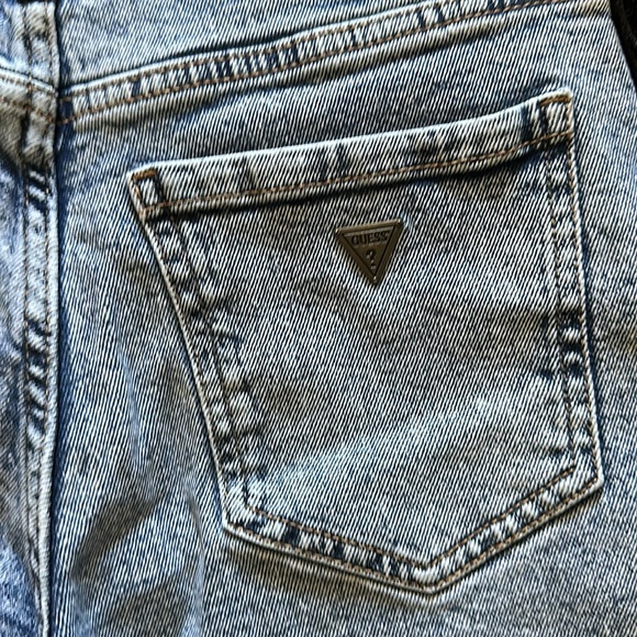 GUESS JEANS!!! Size 26!! Made 6/21! - Picture 4 of 4